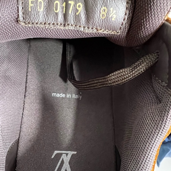 1000% AUTHENTIC Louis Vuitton LOW TRAINERS - Picture 5 of 5